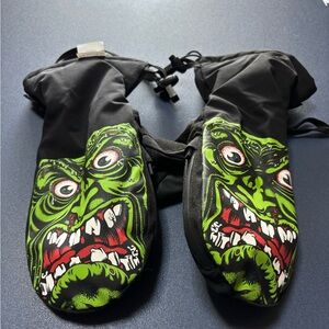 Thirty Two Santa Cruz Mittens